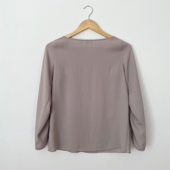 SOLD- Aritzia Wilfred tie sleeve blouse - Picture 7 of 7